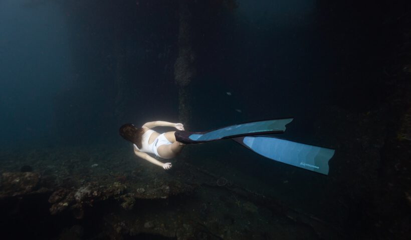 cover image to emphasize freediving fins