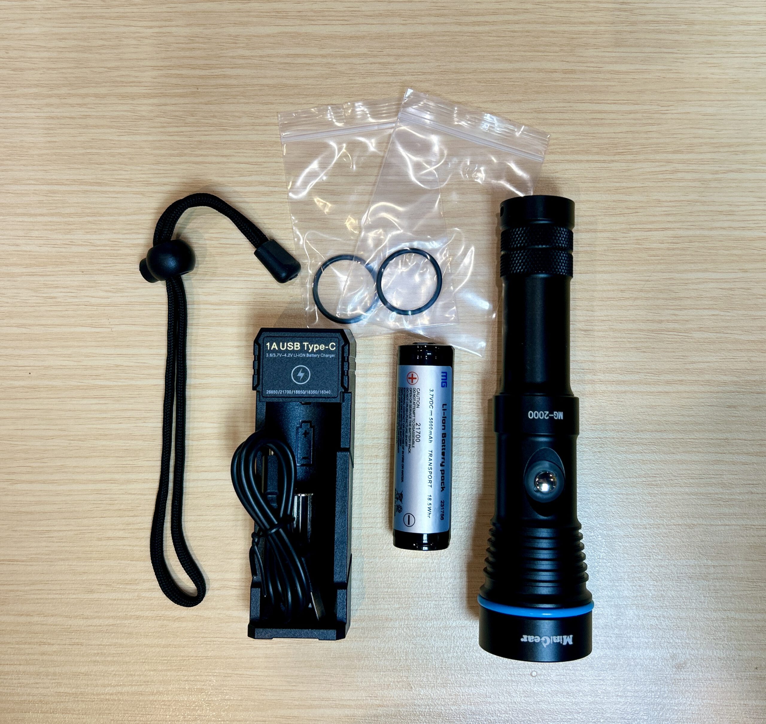 Light - MiniGear - MG2000 - 2000lumens - All - 002